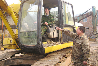 广州挖掘机培训学校